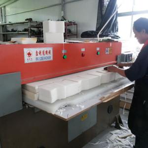 Precision 4-column cutting machine